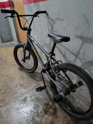 Bici BMX Negra