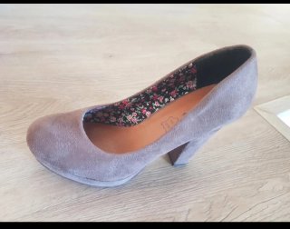 Zapatos de tacón marrón