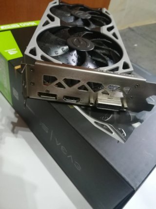 EVGA GTX 1660 Super Tarjeta Gráfica
