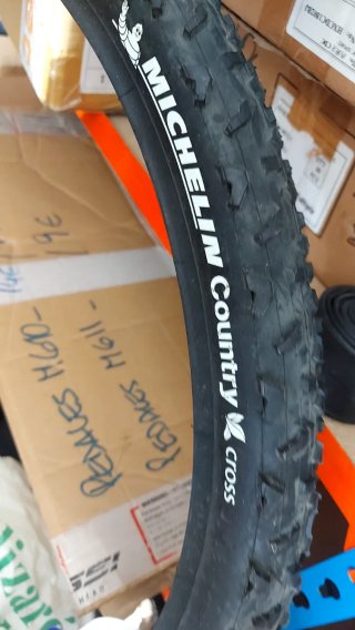Cubierta Michelin Country Cross 26x1,95