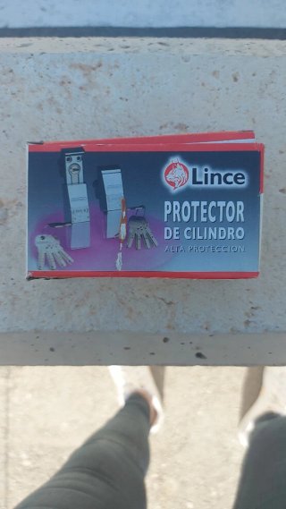 Cerradura Linse con 5 llaves, se vende lote de 4
