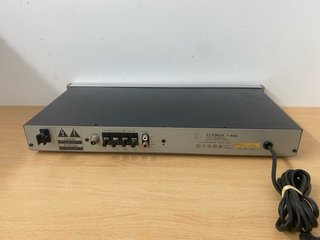 Sintonizador Luxman T-404L Plata