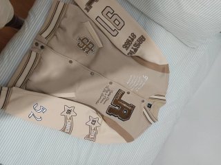 Chaqueta Varsity Beige y Marrón Talla L
