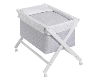 Minicuna con ruedas y estampado de estrellas
