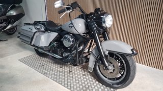 HARLEY DAVIDSON ROAD KING MODIFICADA