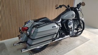 HARLEY DAVIDSON ROAD KING MODIFICADA