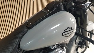 HARLEY DAVIDSON ROAD KING MODIFICADA