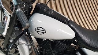 HARLEY DAVIDSON ROAD KING MODIFICADA