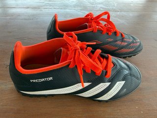Adidas Predator multitacos Talla 34