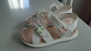 Sandalias niña Dalias Talla 23
