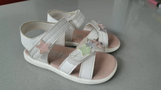 Sandalias niña Dalias Talla 23