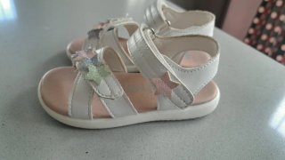 Sandalias niña Dalias Talla 23