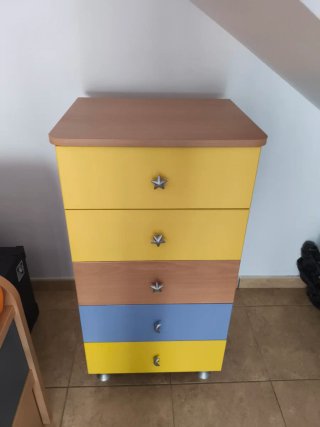 Cama nido, mesita y cajonera