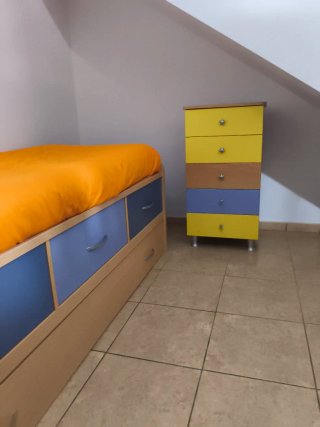 Cama nido, mesita y cajonera