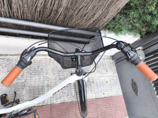 Bicicleta Moma Paseo Blanca 28"