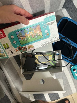 Nintendo Switch Lite Animal Crossing Edition