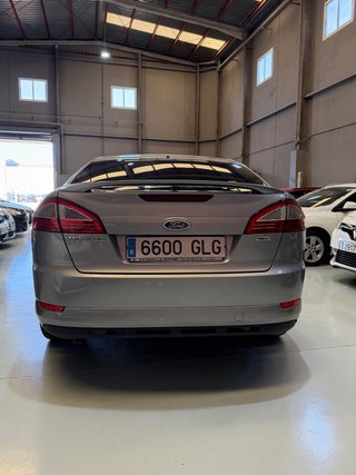 Ford Mondeo AUTOMATICO - TITANIUM - TOPE DE GAMA