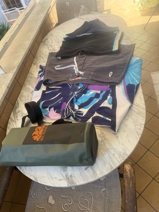 4 Costumi da bagno XL + Sacca Sundek