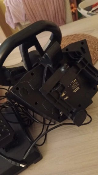Volante PS4 con Pedali Thrustmaster