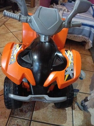 Quad infantil naranja
