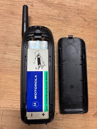 Teléfono Móvil Motorola M3688 Vintage con cargador