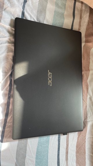 Ordenador portátil Acer gris