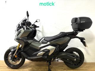 HONDA X-ADV 750 (TOP CASE)