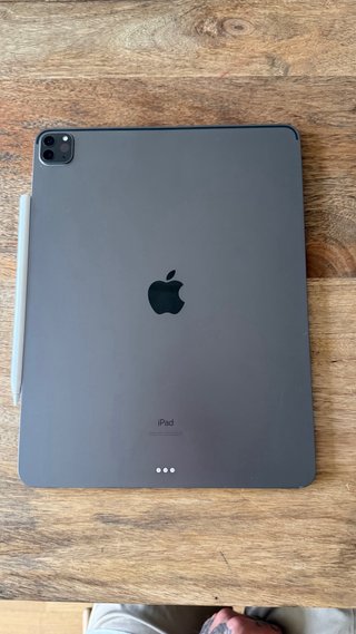 iPad Pro 12.9 4ª Gen 128GB + Apple Pencil