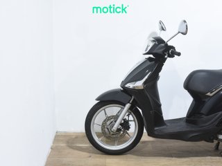 PIAGGIO LIBERTY 125 (TOP CASE) (IVA DEDUCIBLE)