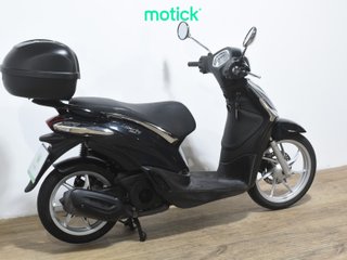 PIAGGIO LIBERTY 125 (TOP CASE) (IVA DEDUCIBLE)