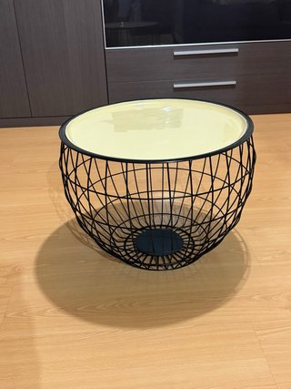 Mesa de centro redonda negra y beige