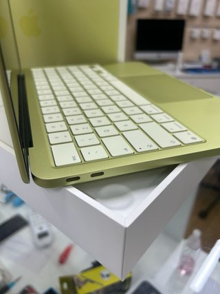 MacBook Neo 13 chip A18 Pro 256GB Ciclos 3 Nuevo