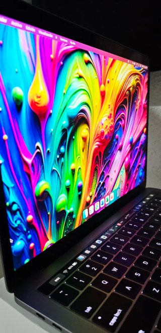 MACBOOK PRO i7 16GB 1TB