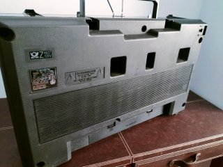 Crown radio cassette boombox SZ5100