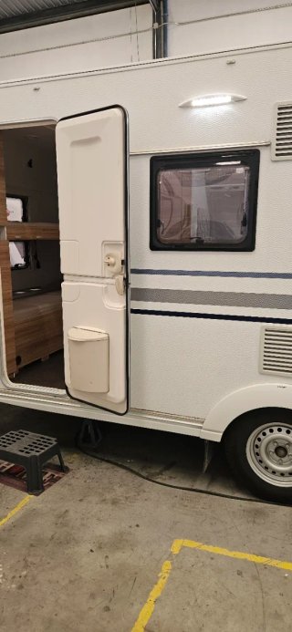 Caravana Adria Altea 542 PK 6 plazas aire y mover