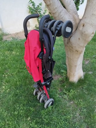 Silla de paseo Chicco roja y negra