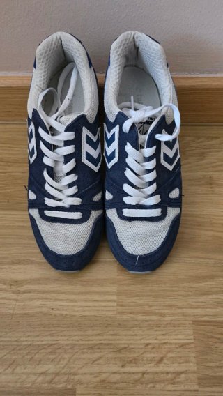 Zapatillas Hummel Azul y Blanco