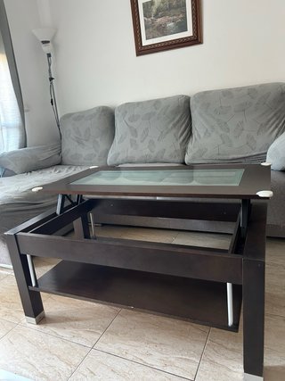 Mesa de centro de salón elevable madera y cristal.