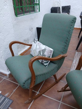 Mecedoras antiguas verdes
