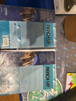 Reach Up 2 Students Book (Spain) y el woorbok2bach
