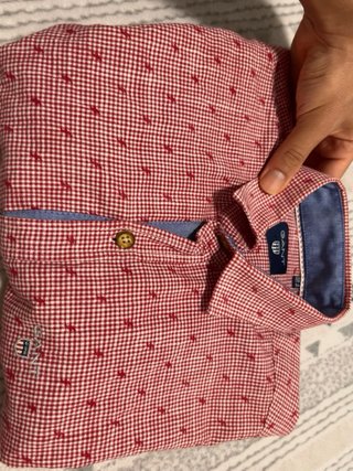 Camisa GANT cuadros rojos con estrellas talla S.
