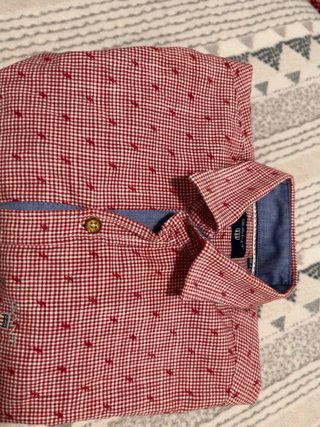 Camisa GANT cuadros rojos con estrellas talla S.