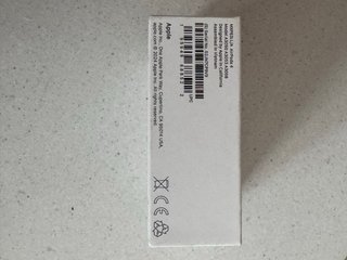 Auriculares Inalámbricos Apple AirPods 4
