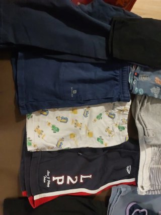 Lote 12 pantalones cortos niño 7 años