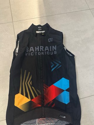 Pack equipacion entrenamiento Bahrain Victorious