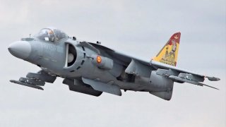 Maqueta Monogram Harrier 1/48 AV-8B  Español
