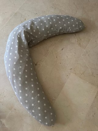 Cojín Maternidad Estrellas Gris marca Niimo
