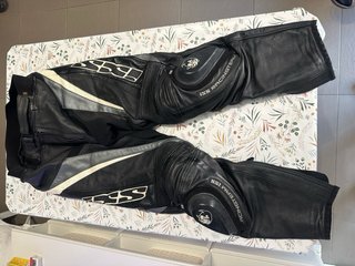 Traje de moto IXS 2 piezas deportivo
