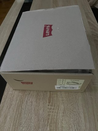 Zapatillas Levis Tijuana Talla 36