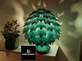 Lampada a forma di pianta in vetro